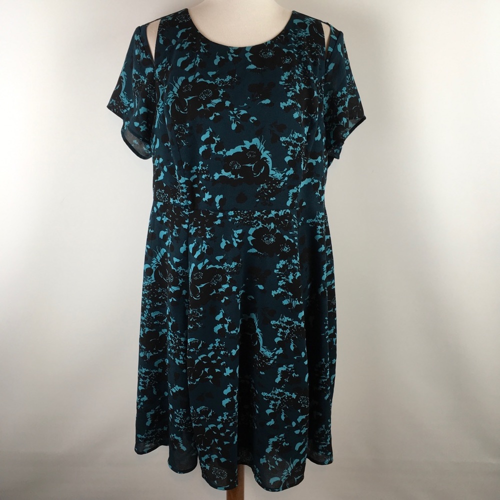 Torrid Womens Dress Zip Back Cut Out Shoulder